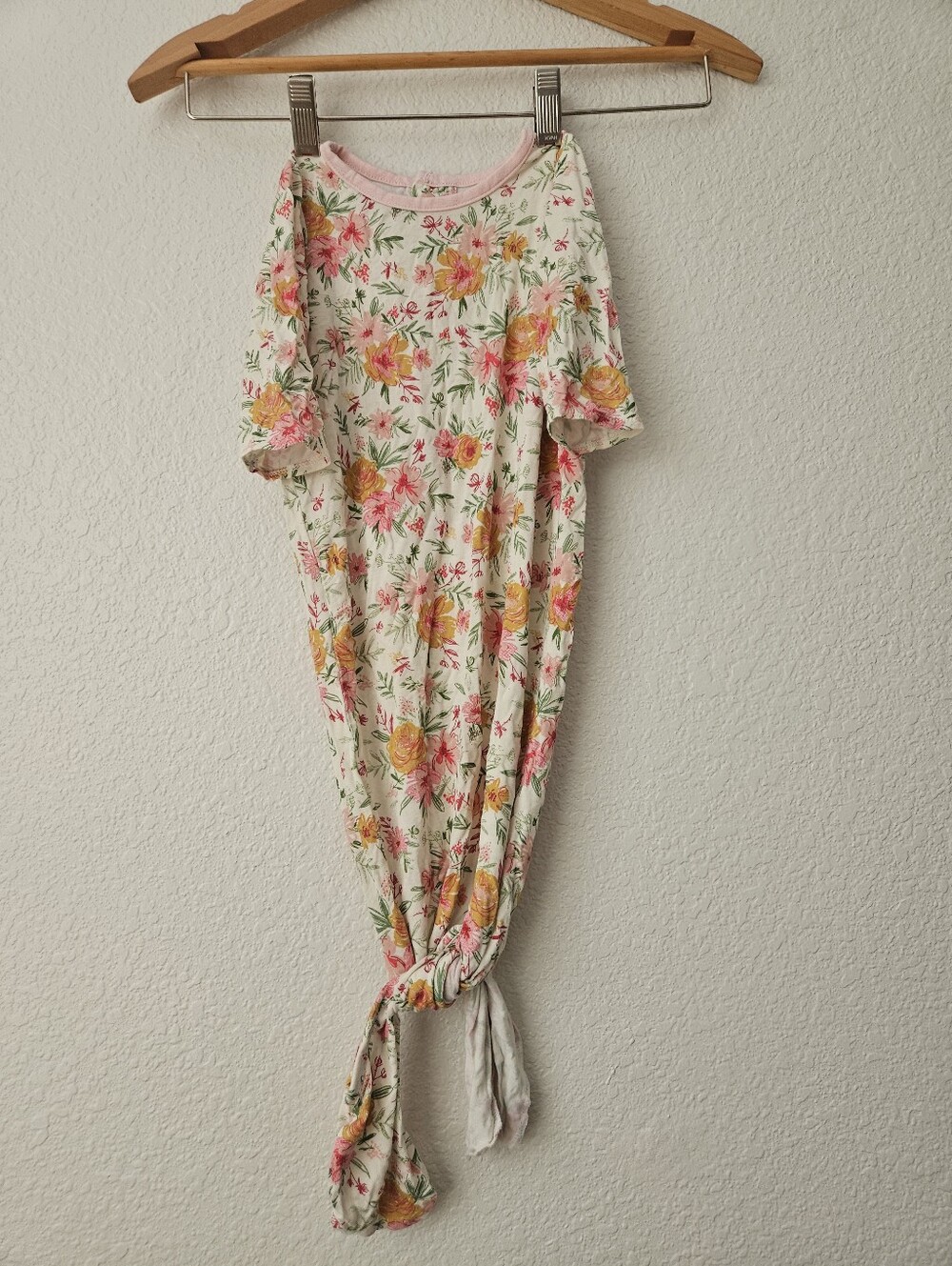 mudpie vibrant floral bamboo knotted gown, 3 months